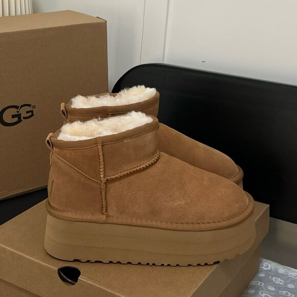 UGG Australia Classic Ultra Mini Platform Boots - Picture 5 of 7